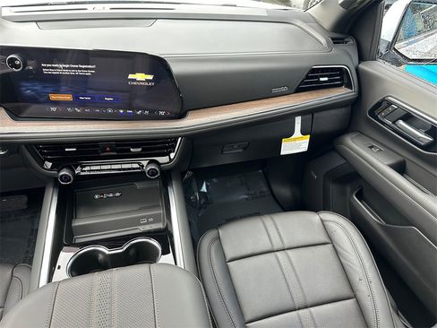 New 2026 Chevrolet Tahoe High Country w/ Sun And Tow Package image 19