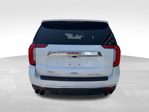 Used 2021 GMC Yukon XL Denali w/ Denali Premium Package AWD/4WD image 6