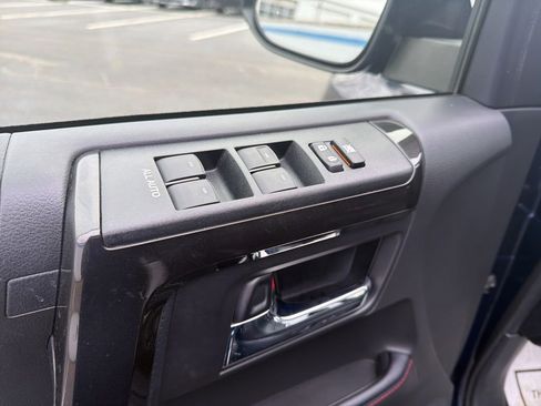 Used 2024 Toyota 4Runner TRD Off-Road Premium image 28