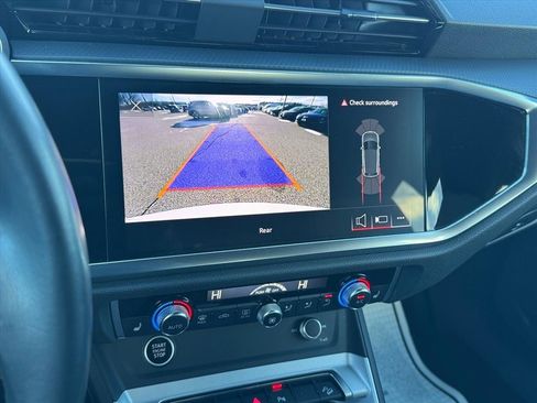 Used 2023 Audi Q3 2.0T Premium image 26