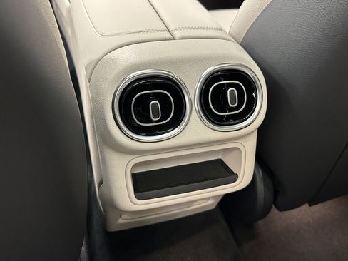 New 2026 Mercedes-Benz GLC 300 4MATIC image 25