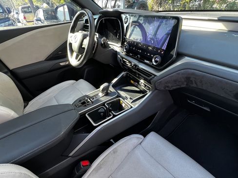 Used 2024 Lexus TX 350 AWD image 46