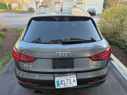 Used 2018 Audi Q3 2.0T Premium AWD/4WD image 4