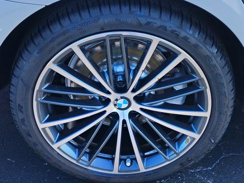 Used 2023 BMW 530i w/ Convenience Package image 6