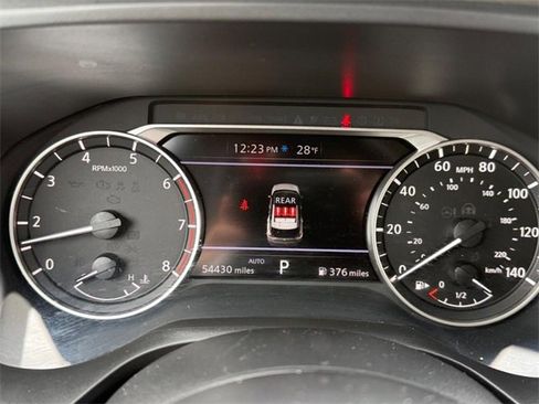 Used 2023 Nissan Rogue SV image 18