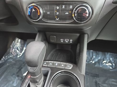 Used 2021 Chevrolet TrailBlazer LS AWD/4WD image 18