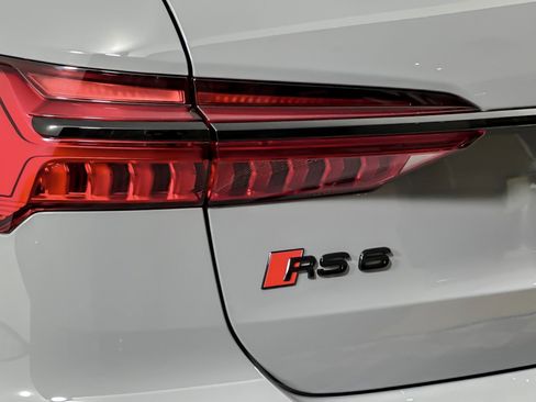 New 2026 Audi RS 6 performance image 24