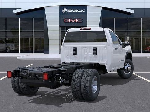 New 2026 GMC Sierra 3500 Pro AWD/4WD image 4