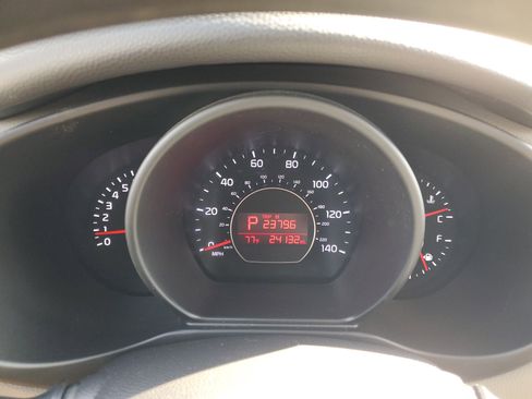 Used 2018 Kia Soul image 24