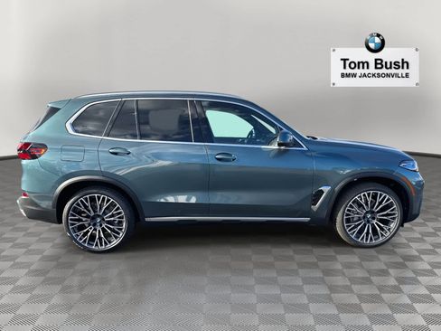 New 2026 BMW X5 xDrive40i w/ Executive Package image 2