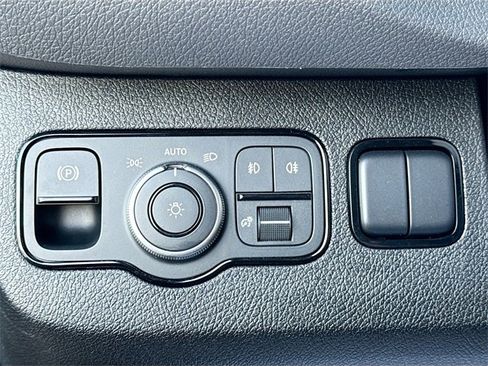 Used 2025 Mercedes-Benz Sprinter 144 Cargo image 10