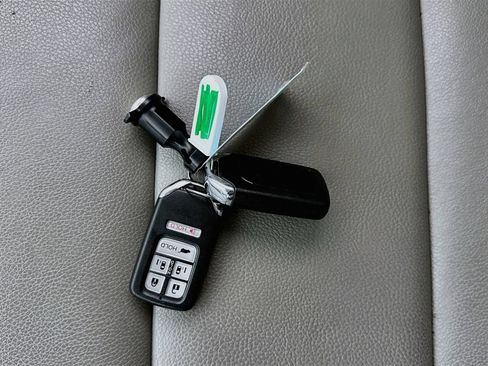 Used 2016 Honda Odyssey EX-L image 30