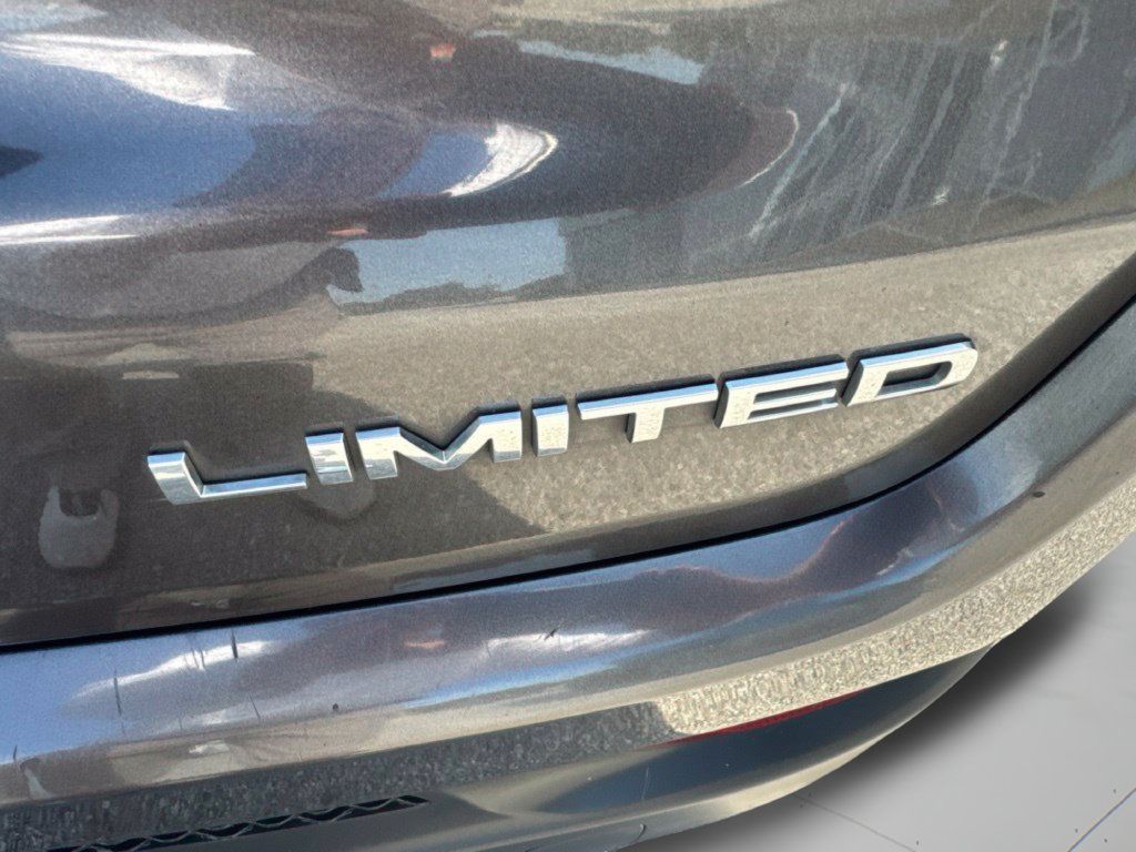 Used 2019 Jeep Compass Limited FWD image 35
