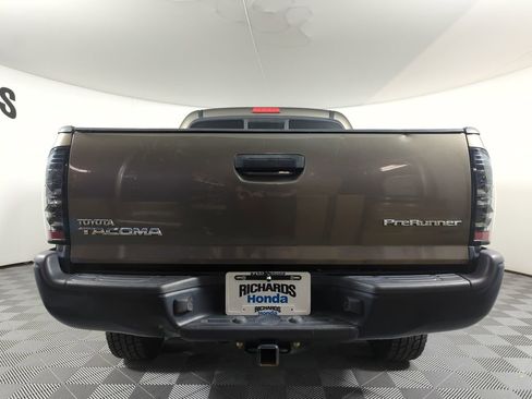 Used 2011 Toyota Tacoma PreRunner image 4