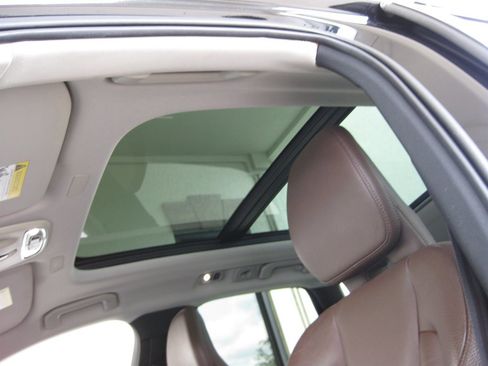 Used 2019 Volvo XC60 T5 Momentum w/ Premium Package FWD image 23