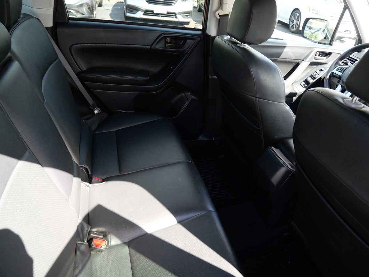Used 2018 Subaru Forester 2.5i Premium w/ All-Weather Package AWD/4WD image 23