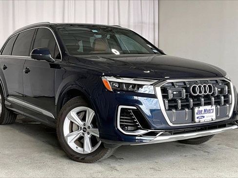 Used 2025 Audi Q7 3.0T Premium image 1
