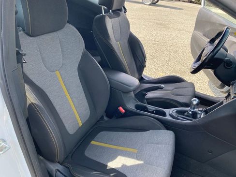 Used 2019 Hyundai Veloster Turbo R-Spec image 13