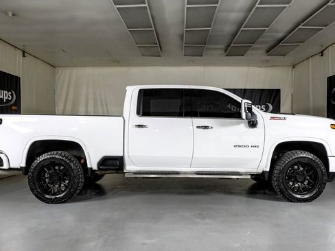 Used 2025 Chevrolet Silverado 2500 LTZ w/ LTZ Premium Package AWD/4WD image 6