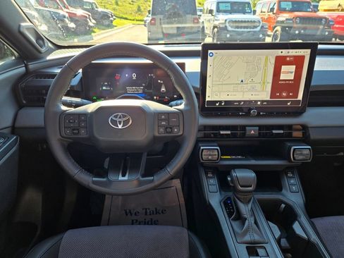 Used 2026 Toyota RAV4 XSE w/ Weather Package AWD/4WD image 18