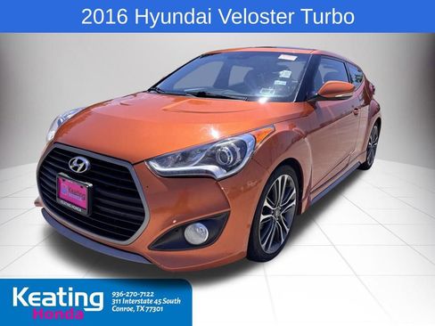 Used 2016 Hyundai Veloster Turbo w/ Option Group 04 FWD image 2