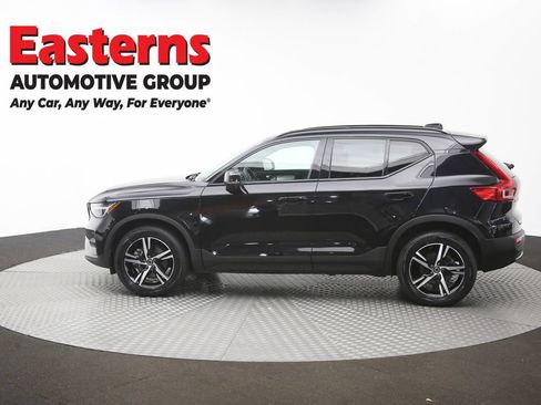Used 2024 Volvo XC40 B5 Core AWD/4WD image 61