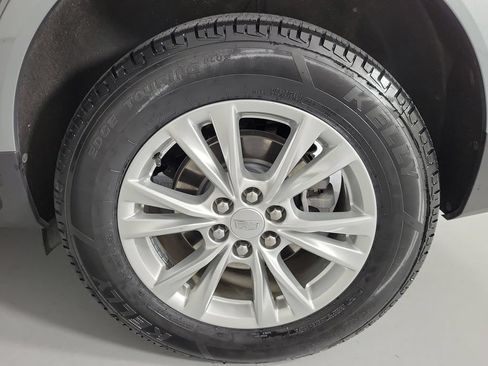Certified 2023 Cadillac XT5 Luxury FWD image 10