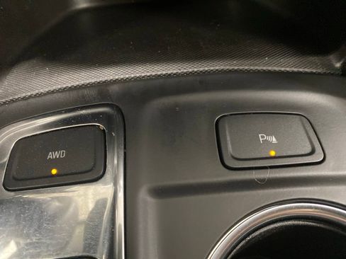 Used 2024 Chevrolet Equinox LT AWD/4WD image 41