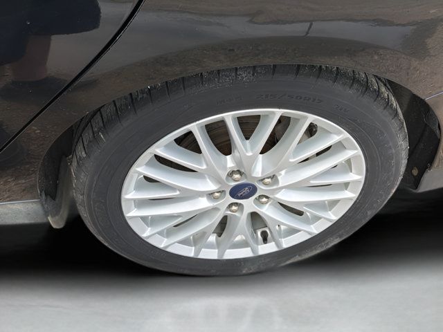 Used 2014 Ford Focus Titanium FWD image 21