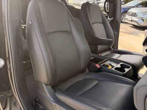 Used 2025 Honda Odyssey Sport-L image 13