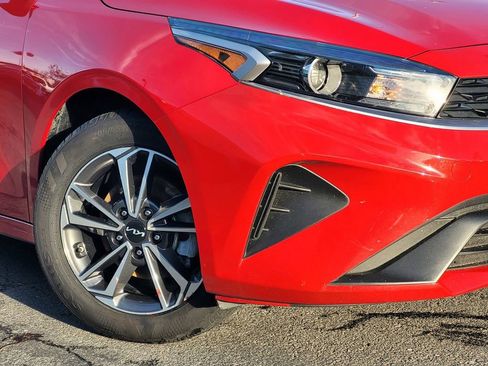 Used 2024 Kia Forte LXS image 4