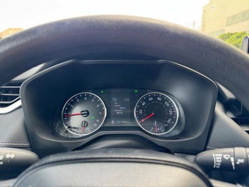 Used 2021 Toyota RAV4 XLE FWD image 28