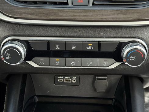 Used 2023 Nissan Altima 2.5 SV image 18