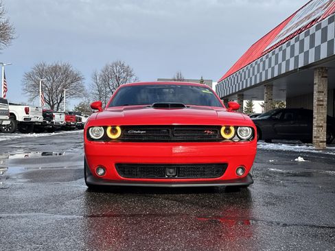 Used 2016 Dodge Challenger R/T Scat Pack image 2