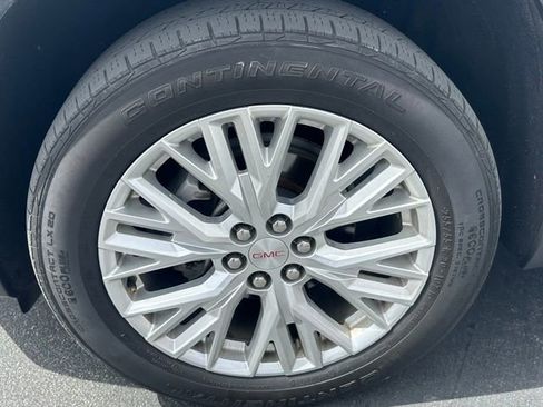 Certified 2024 GMC Acadia Elevation AWD/4WD image 32