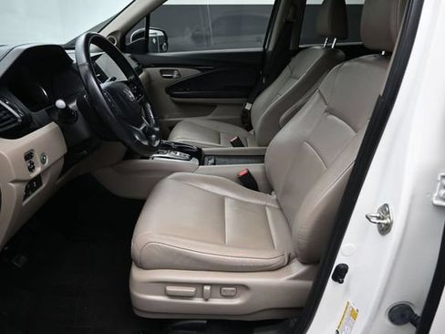 Used 2019 Honda Pilot Touring image 21