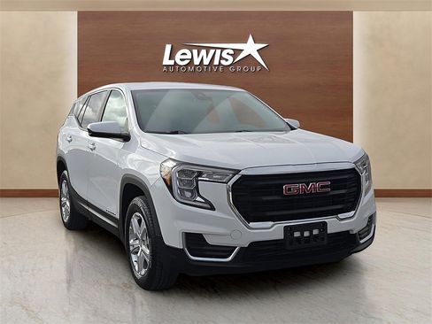 Used 2024 GMC Terrain SLE image 6