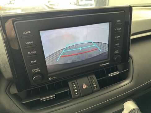 Used 2021 Toyota RAV4 XLE Premium FWD image 17
