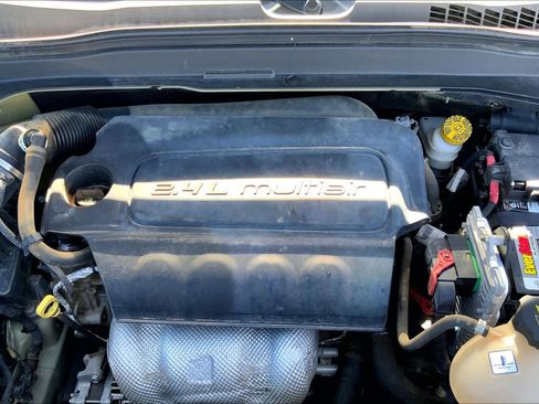 Used 2015 Jeep Renegade Latitude image 32