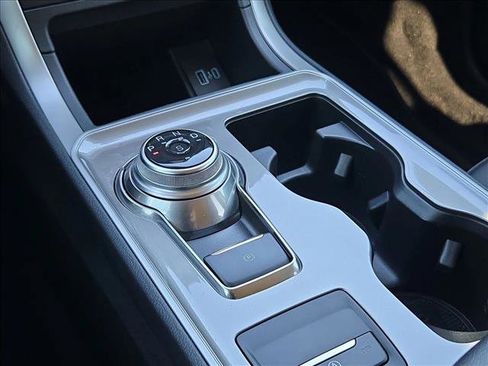 Used 2024 Ford Edge SEL w/ Convenience Package image 10