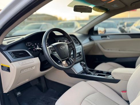Used 2017 Hyundai Sonata SE image 14