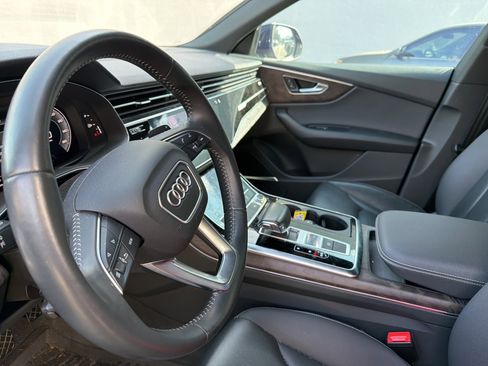 Used 2019 Audi Q8 Premium Plus w/ Premium Plus image 5