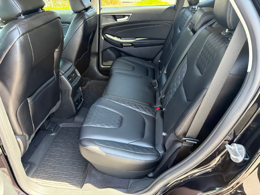 Used 2024 Ford Edge Titanium AWD/4WD image 23