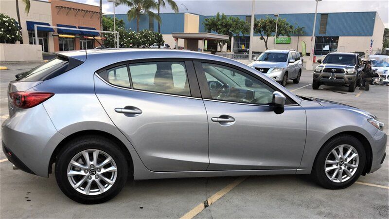 Used 2016 MAZDA MAZDA3 i Sport w/ Preferred Equipment Package FWD image 5