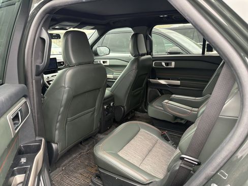 Used 2023 Ford Explorer Timberline image 11