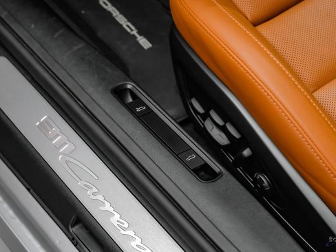 Used 2025 Porsche 911 Carrera image 45