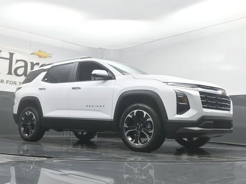 New 2026 Chevrolet Equinox LT w/ Safety and Technology Package AWD/4WD image 2