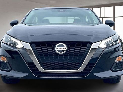Used 2022 Nissan Altima 2.5 SR image 2