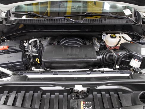Used 2021 Chevrolet Silverado 1500 LT AWD/4WD image 32