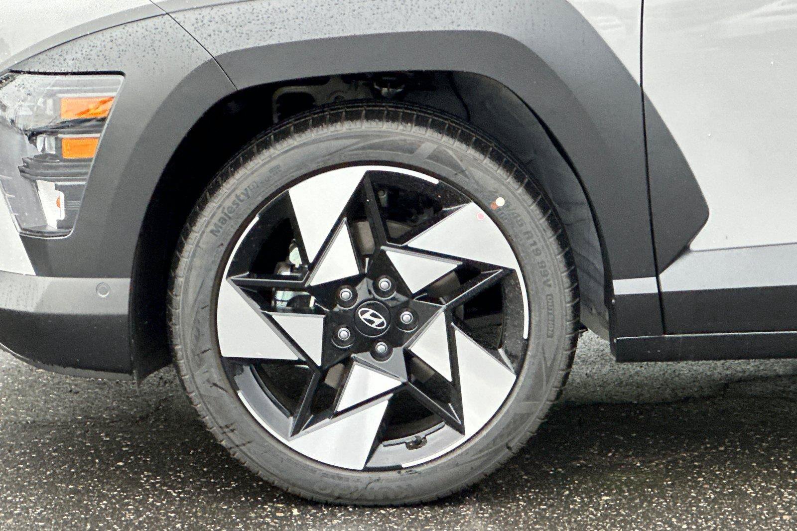 New 2027 Hyundai Kona Limited FWD image 24